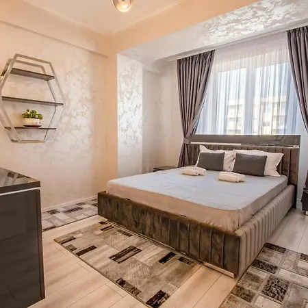 Diamond Oasis Summerland Apartment *