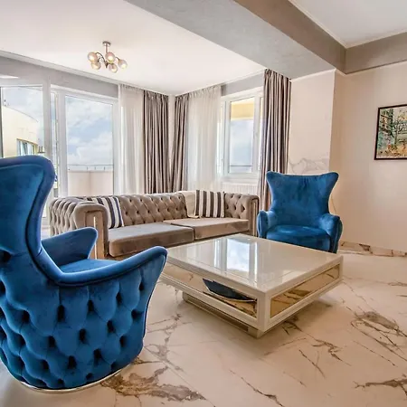 Diamond Oasis Summerland *