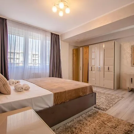 Diamond Oasis Summerland * Mamaia